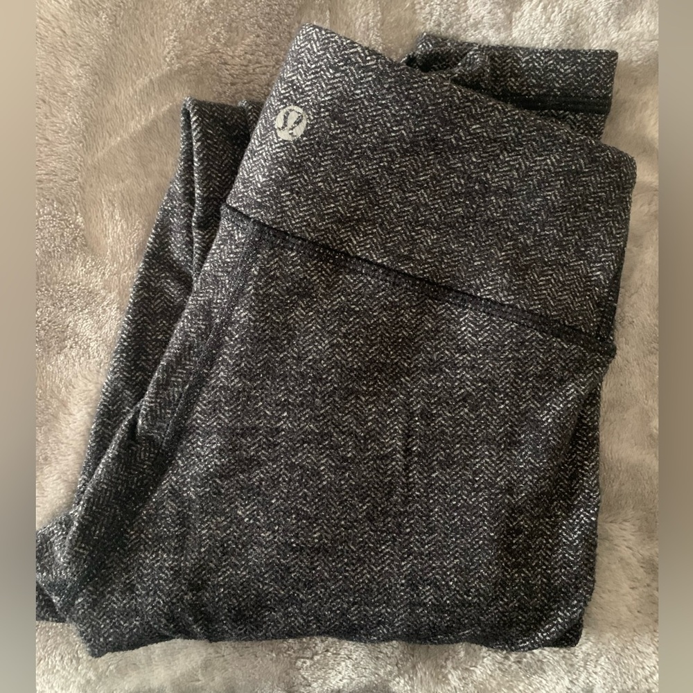 Classic lululemon leggings